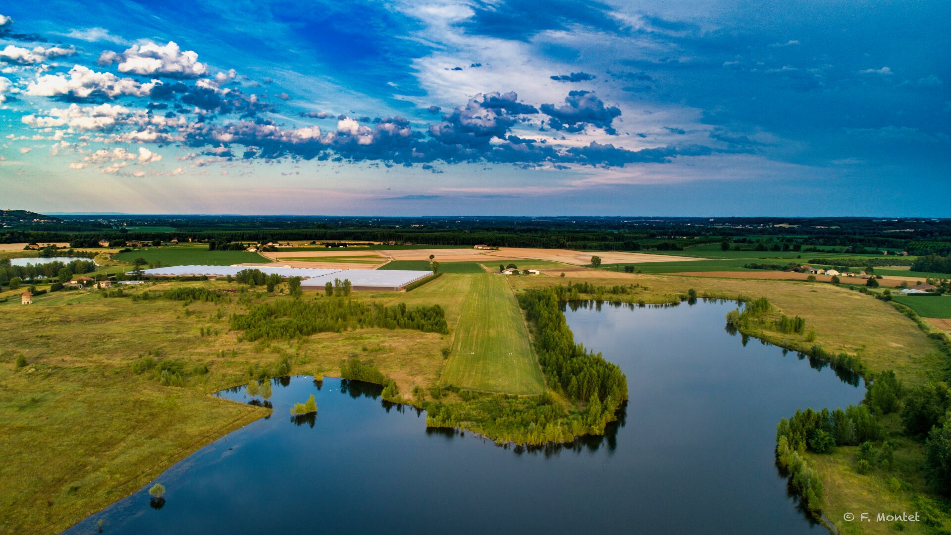Vue aérienne Base ULM Pommevic